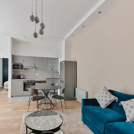 Moderne In Heart Of Opera/eurostar 6 Pers *