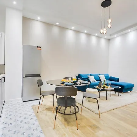 Moderne In Heart Of Opera/eurostar 6 Pers Appartamento Parigi